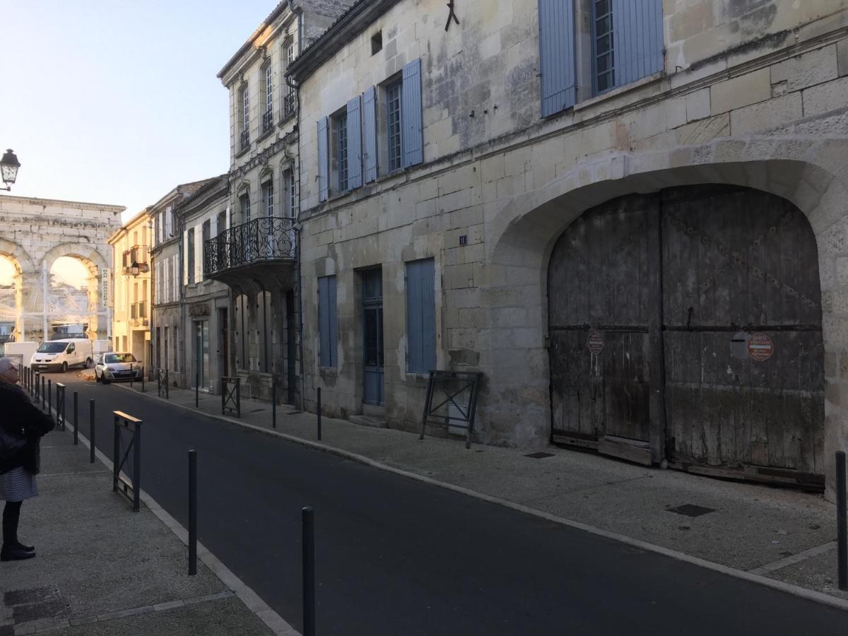 Ferienwohnung Apart D'Arc Saintes Exterior foto